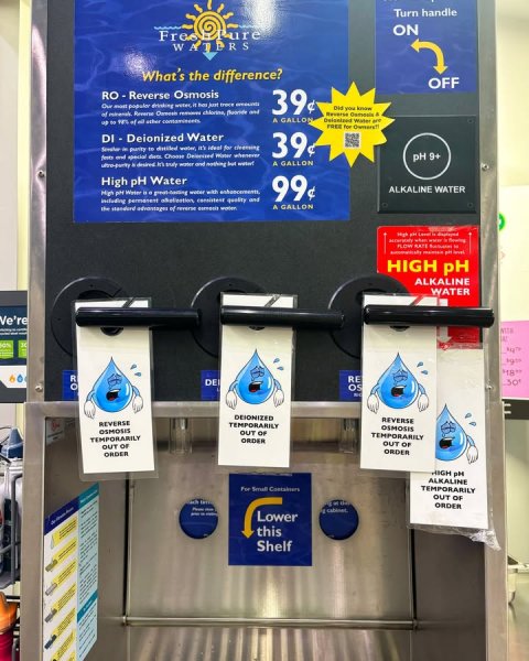 Advertisement, Poster, Symbol. Text: Turn handle ON What's the difference? OFF A GALLON 39 pH 9+ A GALLON High pH Water ALKALINE WATER 99