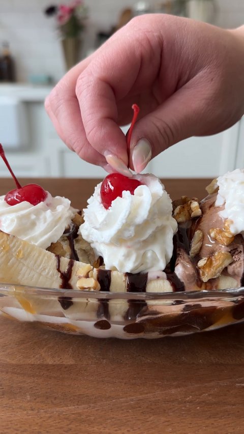 Cream, Food, Sundae.