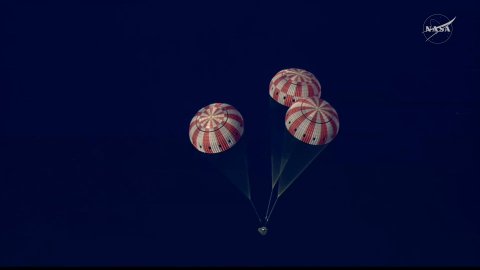 Parachute, Moon, Balloon.