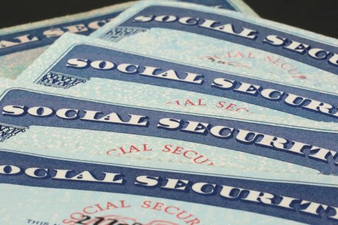 Text, Scoreboard, Money. Text: SOCIAL SECUR SOCIAL SECURI CIAL SECU OCIAL THIS