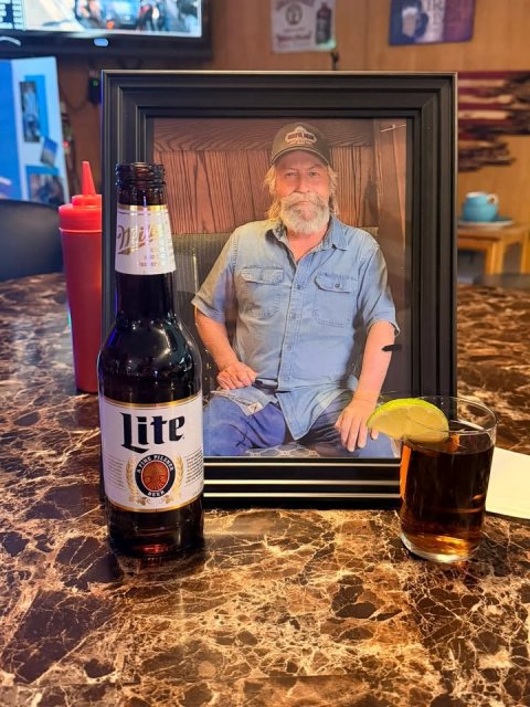 Beer, Man, Person. Text: Lite
