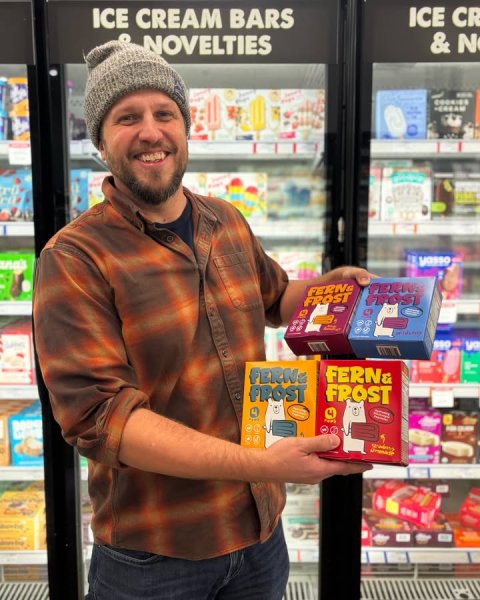 Shop, Cap, Person. Text: ICE CR ICE CREAM BARS &amp; N NOVELTIES COOKIES FROST FROST FERN&amp; FROST FROST