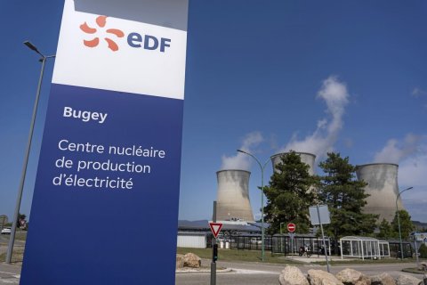 Nuclear, Road Sign, Advertisement. Text: eDF Bugey Centre nucléaire de production d'électricité