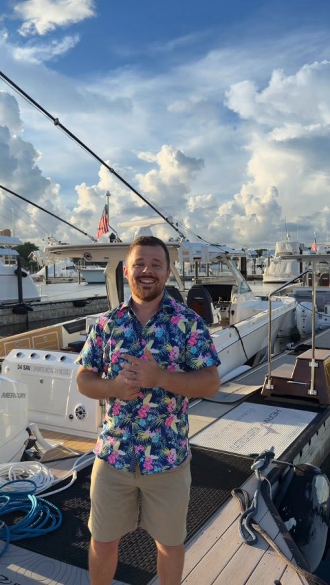 Portrait, Waterfront, Shorts. Text: MERCURY