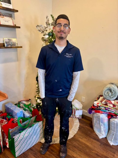 Person, Standing, Man.