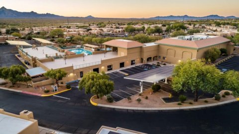 Outdoors, Building, Aerial View.
