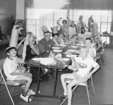 Dining Room, Dining Table, Cafeteria.