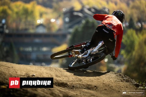 Person, Helmet, Bicycle. Text: pb