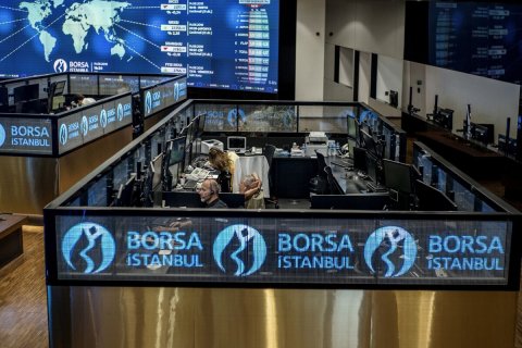 Airport, Person, Woman. Text: - - BORSA BORSA ISTANBUL BORSA BORSA BORSA TSTANBUL