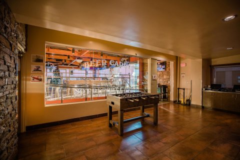 Floor, Flooring, Penthouse.