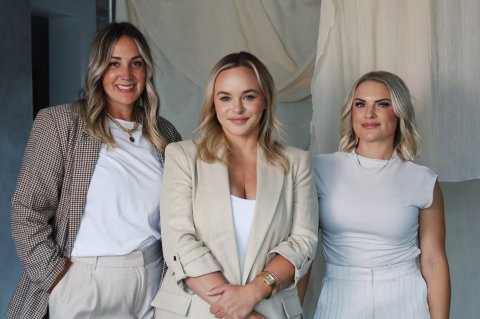 Person, Smile, Woman.