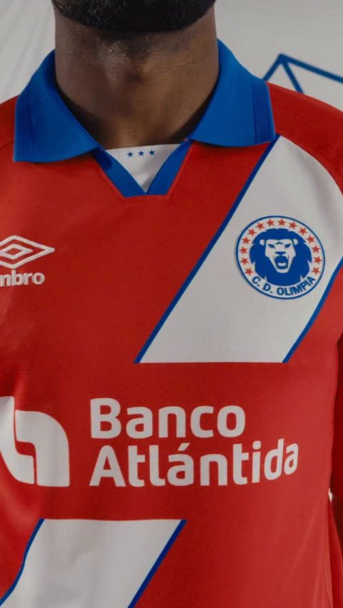 Shirt, Man, Person. Text: nbro C.D. OLIMPIA Banco Atlántida