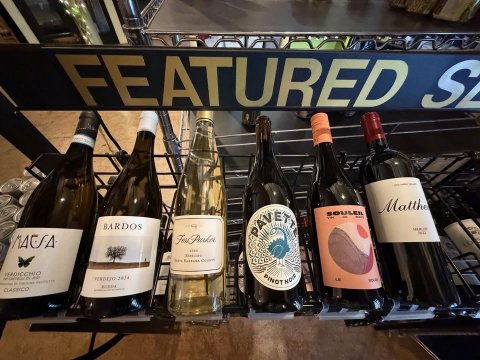 Beverage, Alcohol, Liquor. Text: FEATURED S Matthe BARDOS SOULEIL CLASSICO