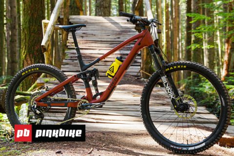 Bicycle, Mountain Bike, Vehicle. Text: MAXXIS pb