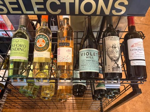 Beer, Liquor, Bottle. Text: XFORD NDING THIS WAY SA VIOLET HILL