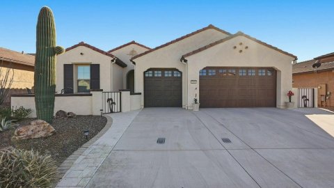 Garage, Indoors, Plant.