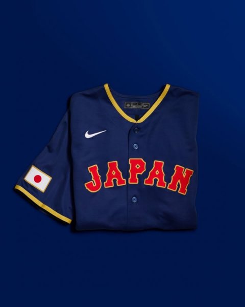 Shirt, People, Jersey. Text: JAPAN