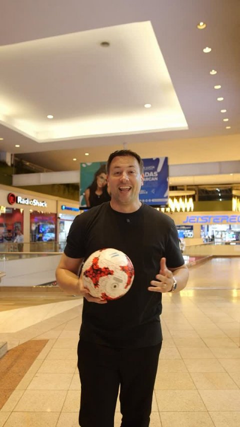 Soccer Ball, Photography, Portrait. Text: DAS R RadioShack