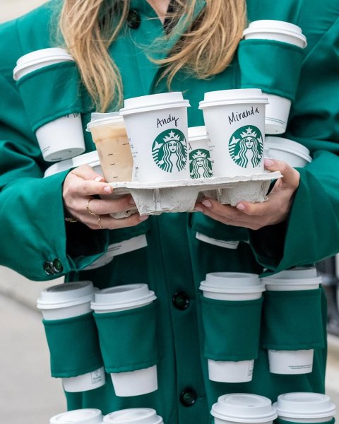 Disposable Cup, Beverage, Bubble Tea. Text: Andy Miranda