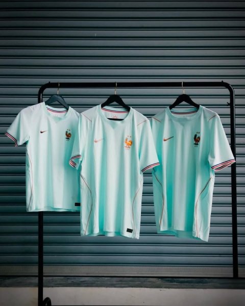 Sleeve, Shirt, Dressing Room.