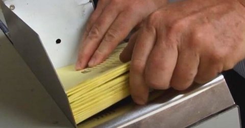Hand, Ice Hockey Puck, Aluminium.
