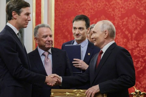 People, Person, Tie.