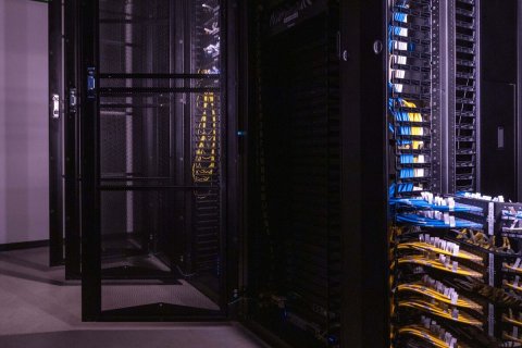 Hardware, Computer, Server.