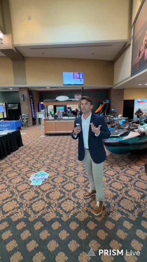 Table, Blazer, Photography. Text: FARMERS BAR PRISM Live