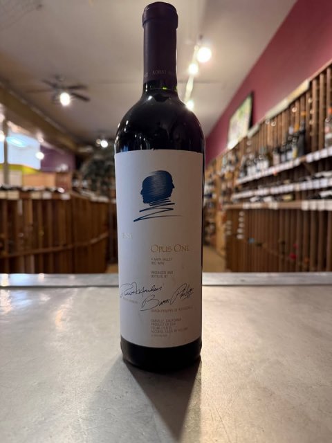 Alcohol, Beverage, Liquor.