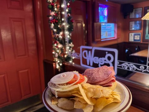 Bread, Plate, Brunch.