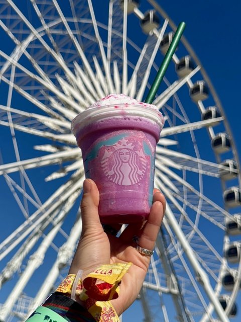 Disposable Cup, Ice Cream, Person. Text: HELLA