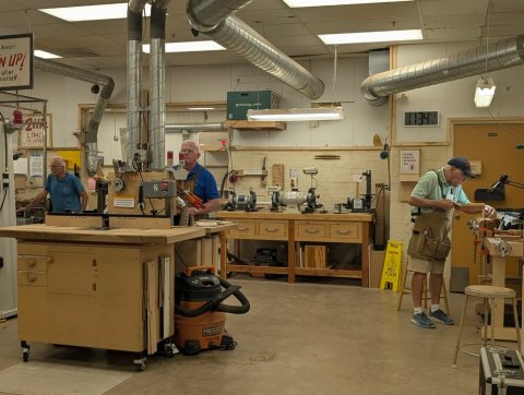 Factory, Manufacturing, Workshop. Text: N ian