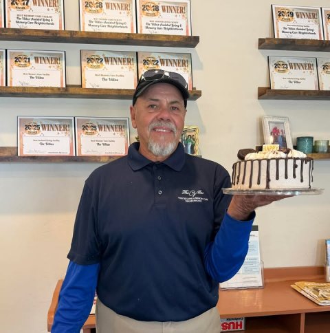 People, Person, Portrait. Text: - WINNER! - HUS